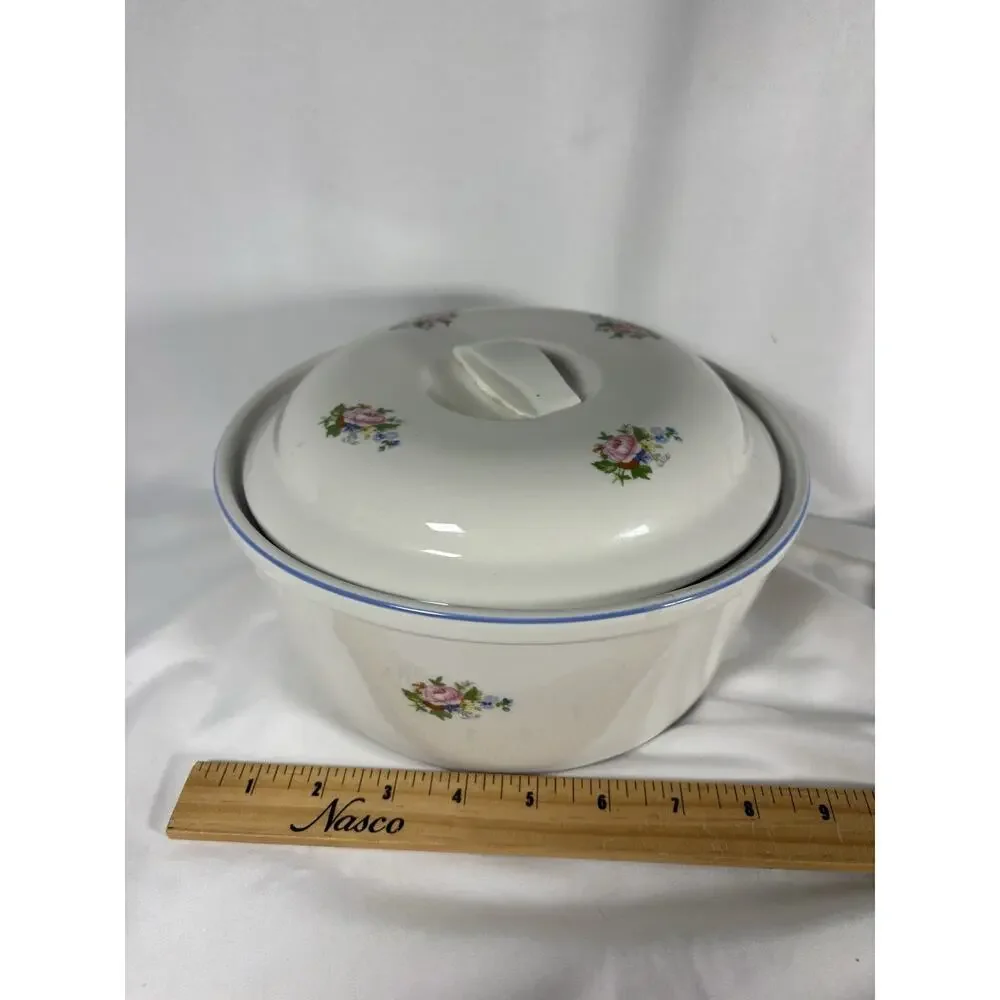 Tabletops Unlimited Victoria White 2 Qt Covered Casserole 9” Floral Blue Trim